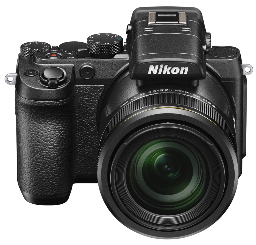 Nikon DL 24-500 Frontal