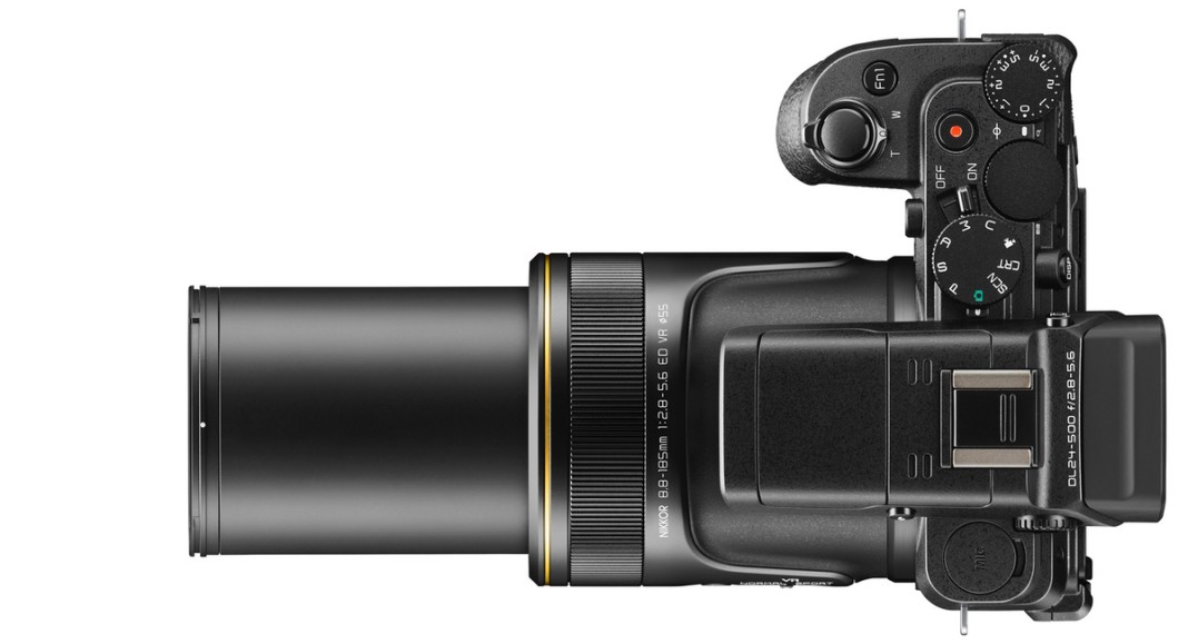 Nikon DL 24-500 Portada
